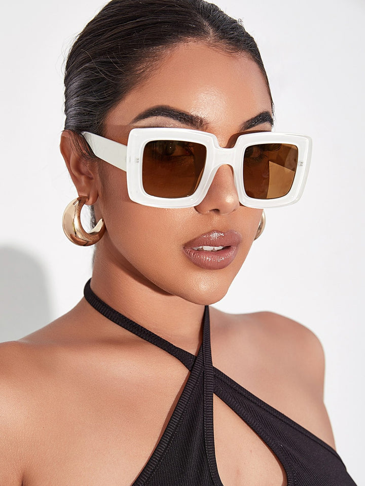 Fashionista Stunning Square Sunglasses