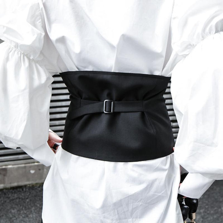 AKINO Black Cotton Streetwear Vest with Buttoned Waist and Zip Closure