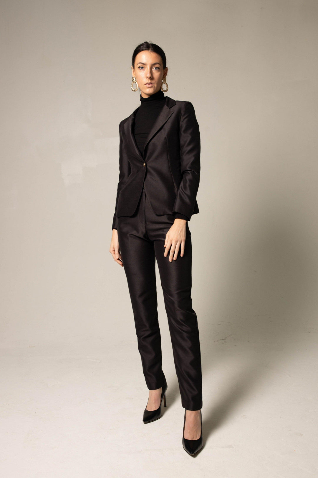 Chic Black Tailored Skinny Trousers