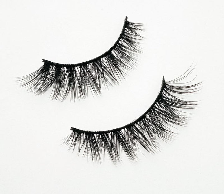 Natural Glam 3D Mink False Eyelashes - Set of 10 Pairs for Stunning Eye Makeup