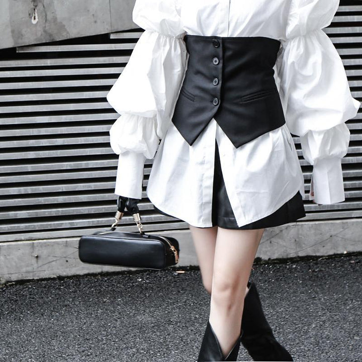 AKINO Black Cotton Streetwear Vest with Buttoned Waist and Zip Closure